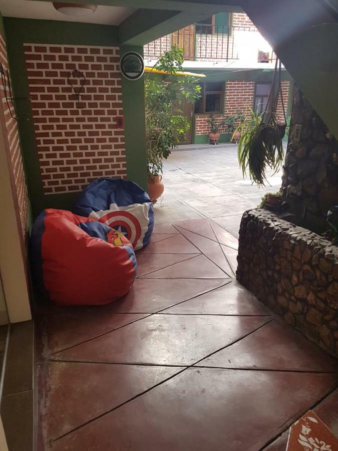 Hostel Buen Descanso سوكر المظهر الخارجي الصورة